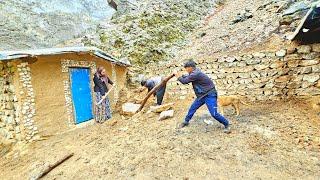 Nomadic Life in Action! ️ Omid & Ali Work While Fatima Prepares Fresh Bread 