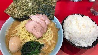 にんにく醤油と特製唐辛子が嬉しい