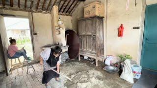 A Genius Girl Renovates Her Granny's House - She Should Be Awarded a Nobel Prize