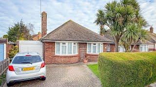 EAST CLACTON BUNGALOW WITH NO ONWARD CHAIN - Spacious Rooms & 72’ Rear Garden