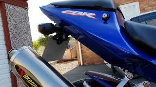 Honda CBR954 Start Up & Run from Cold + Akrapovic