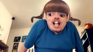 CAROLINE  - Ricky Berwick