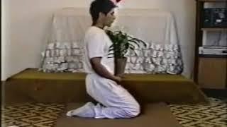 Javier Ortiz demonstrates Maharishi Yoga Asanas