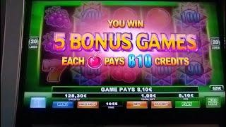 Play Slots/ 5 GAMES  BET 1.00€