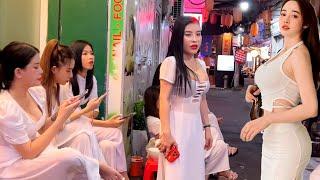 DẪN VIỆT KIỀU ĐI ĂN CHƠI SUNG SƯỚN.G Ở SÀI GÒN ĐÊM | NIGHT WALK TOUR IN VIBRANT SAIGON IN VIETNAM