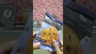 comment your favourite cookie| max protein breakfast cookie choco chips| tried or not