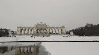 Schloss Schönbrunn Palace Vienna Vacation Park Reise Urlaub Gloriette Schnee Winter Wanderung Wien