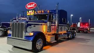 2022 Peterbilt 389 78" mid-roof AUTOMATIC!