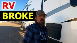 RV Camper Broke In The Middle Of Nowhere | RV Life