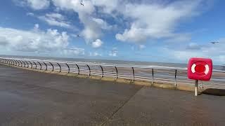 Prom walk along from north pier to the comedy carpet