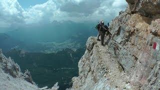 Ein Pfad über dem Abgrund - Höhenweg Ivano Dibona Dolomiten - Abenteuer Alpin 2012 (Folge 2.3)