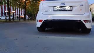 Сочный звук выхлопа Ford Focus RS mk2 2.5turbo 604лс