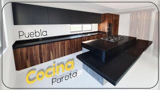 Cocina Parota en Puebla/ Acabados Residenciales en Madera