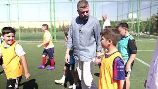 Geleceğin futbol yıldızlarına Başkan Duman’dan ziyaret