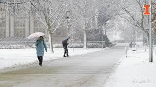 A snowy day on the Main Quad