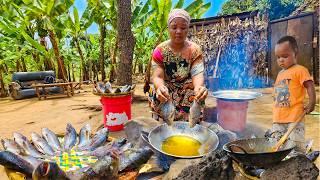 Cooking African Village food/Giriama Coconut Fish Curry with Sima/African Village life