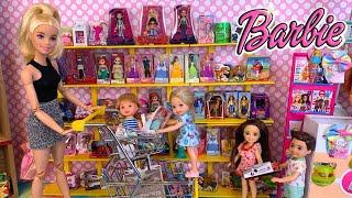 Barbie Family Shopping Routine for Miniature Toys