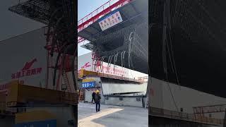 How 100-Story Skyscrapers Stand Tall Against Gravity & Earthquakes! #shorts #SkyscraperEngineering