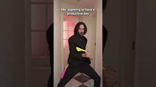 Keanu Reeves is having a productive day