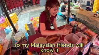 Trying Crispy Popiah Malaysian Street Food in Kuala Lumpur