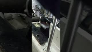 Простой, но полезный лайфхак при прокладке топливной магистрали на лодке #лодка #яхта #лайфхаки