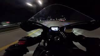 Yamaha R1 High Speeds at Night