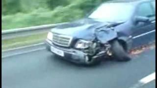 smashed mercedes running on 3 wheels!!! must watch