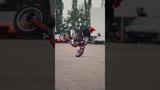 #stunts #bikestunts #wheelie