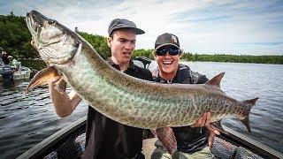 Boatside Musky Madness with Carl & Alex!