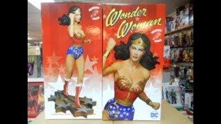 Unboxing of Lynda Carter Wonder Woman Tweeter Head Marquette Statue @ JC's Comics N' More