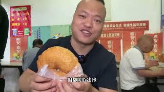 新筑油饼：几十年老店主打物美价廉 油饼油茶都是老味道 这顿舒服