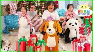 Christmas Morning Opening Presents 2018 Surprise Toys with Ryan ToysReview!