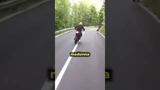 FA UN MEGA INCIDENTE IN MOTO... PAZZESCO!!