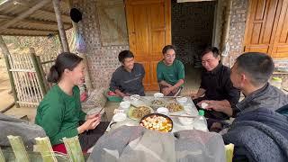 Jhony has created jobs for highlanders on his farm. Free sky