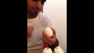 How peel boiled egg easily