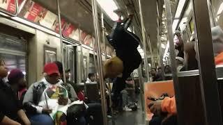 BLETransit BLOOPZ!: Showtime Dancin' Bear in the Subway??? 