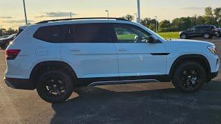 2024 VW Atlas 2.0T Peak Edition SE w/Technology 4Motion