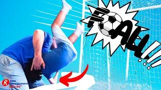 Football EXPERT REVEALS How to PREVENT INJURIES [Falling Soccer Skills]