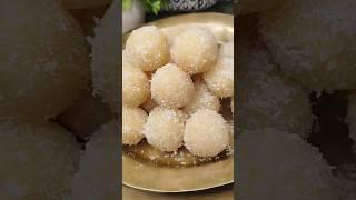 How to make perfect coconut ladoo recipe .#coconutladoo #nariyalladoo #yutubeshorts #trending