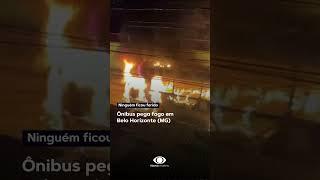 Ônibus pega fogo em Belo Horizonte