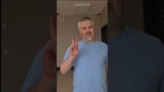  Блогер из Беларуси обменял в Варшаве мешок пластиковых бутылок на картошку