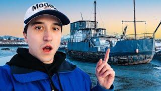 El Pueblo donde Viven en Barcos Abandonados | Clavero