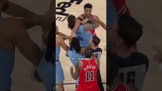 Wemby Tries To Box Out Steven Adams