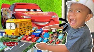 Clean up muddy minicars & disney car convoys! Play in the garden