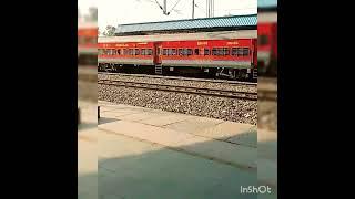 #Train#video#superfast#entertainment#youtubeshorts#shorts#viral#train#India#public#train#official