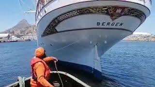 Docking Training Yacht @Statsraat Lehmkuhl into Cape Town Harbour extended version!