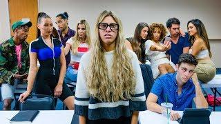 First Day of College | Lele Pons