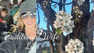 Day In the Life Tradwife | Traditional Wife and Mom Life Vlog