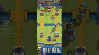 Clash Royale - When your opponent stop to play