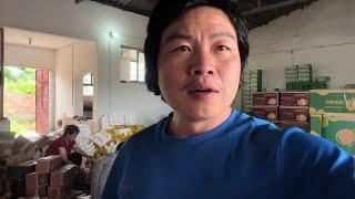 国外娶妻生子后回国谋生失败，决定回尼泊尔，第一天卖瓜爆单了